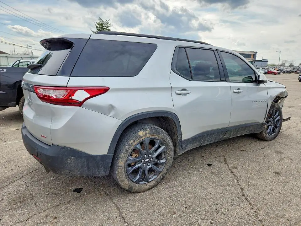 2018 CHEVROLET TRAVERSE RS  