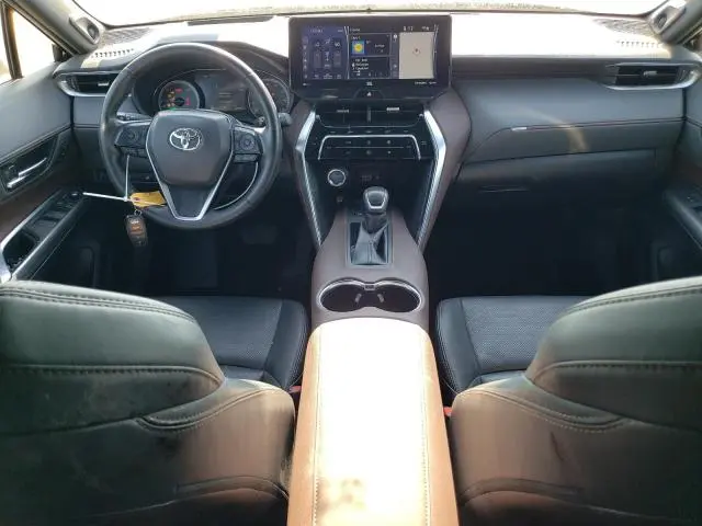 2021 TOYOTA VENZA LE  