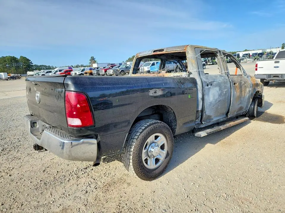 2015 RAM 2500 SLT  