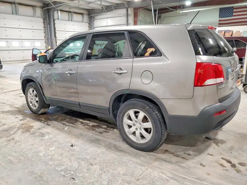 2011 KIA SORENTO BASE  