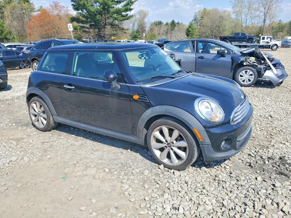 2013 MINI COOPER   