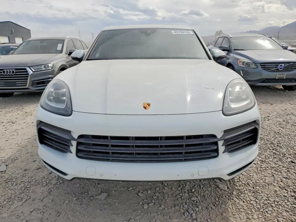 2019 PORSCHE CAYENNE   