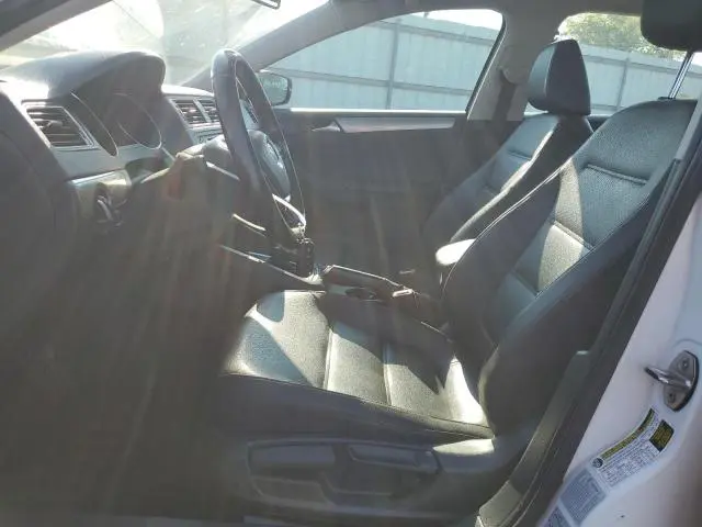 2017 VOLKSWAGEN JETTA SE  