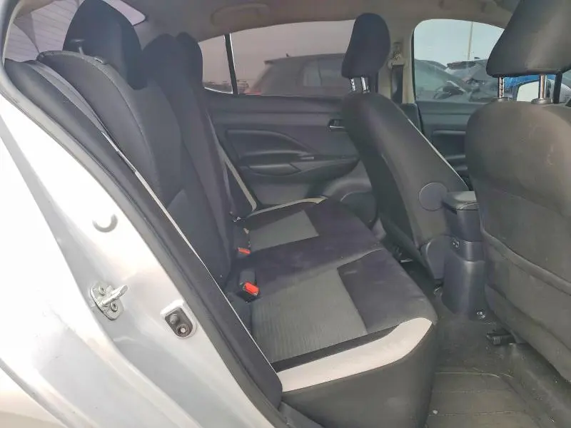 2020 NISSAN VERSA SV  