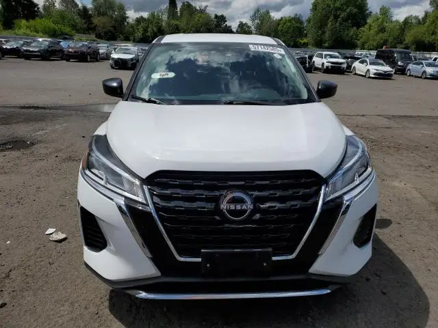2023 NISSAN KICKS S  