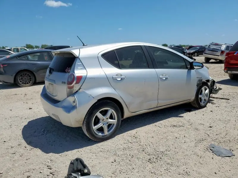 2013 TOYOTA PRIUS C   