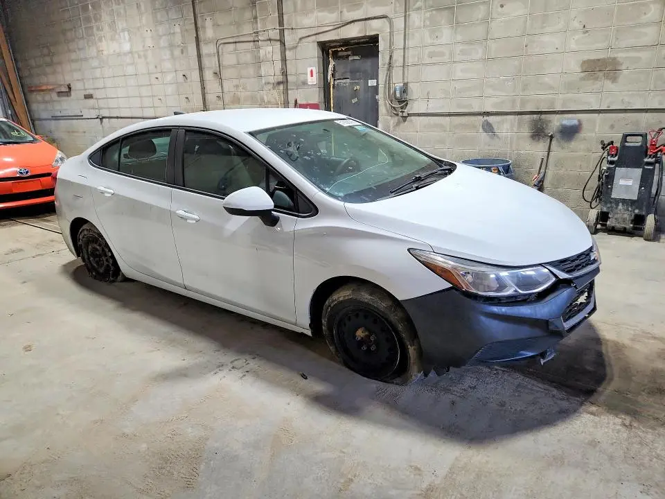 2017 CHEVROLET CRUZE 1LT   