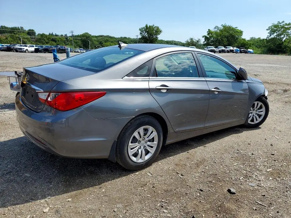 2012 HYUNDAI SONATA GLS  