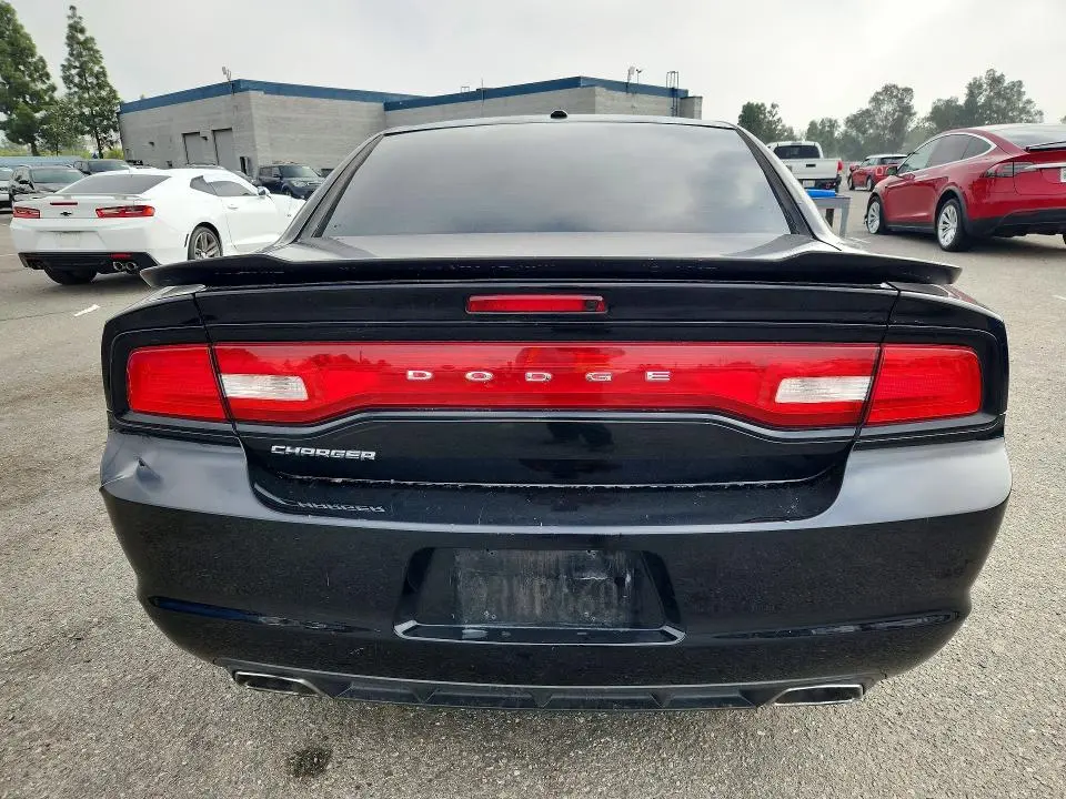 2014 DODGE CHARGER SE  