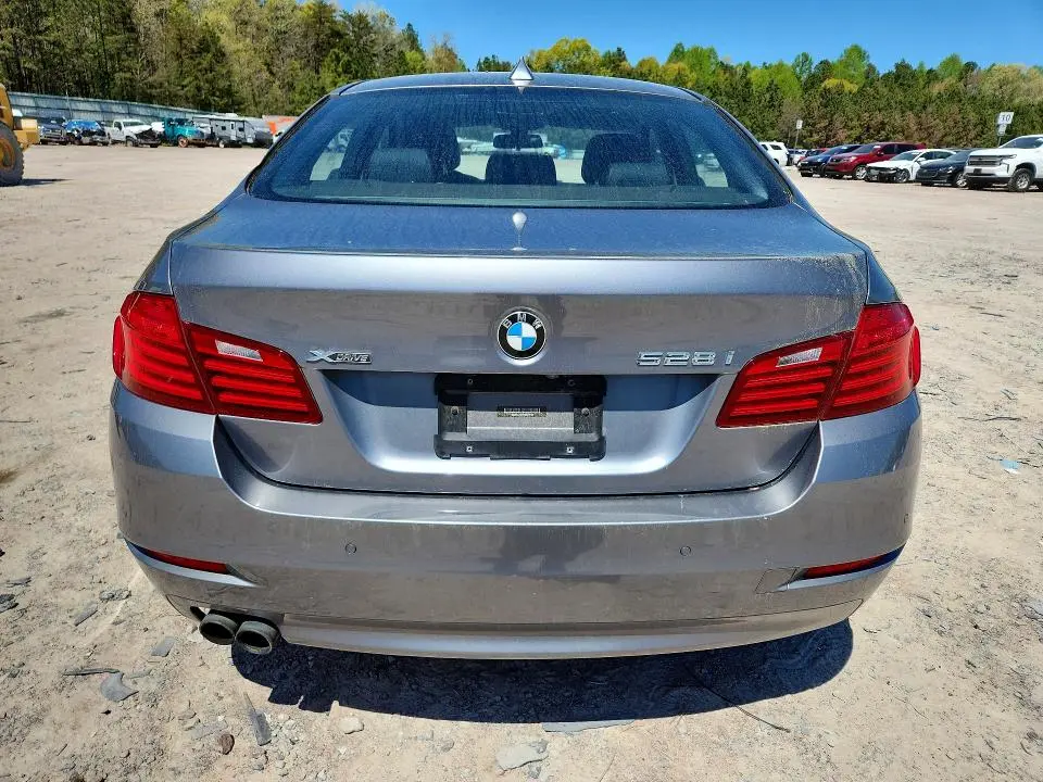 2015 BMW 528 XI  