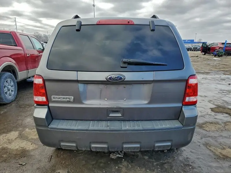 2010 FORD ESCAPE XLT  