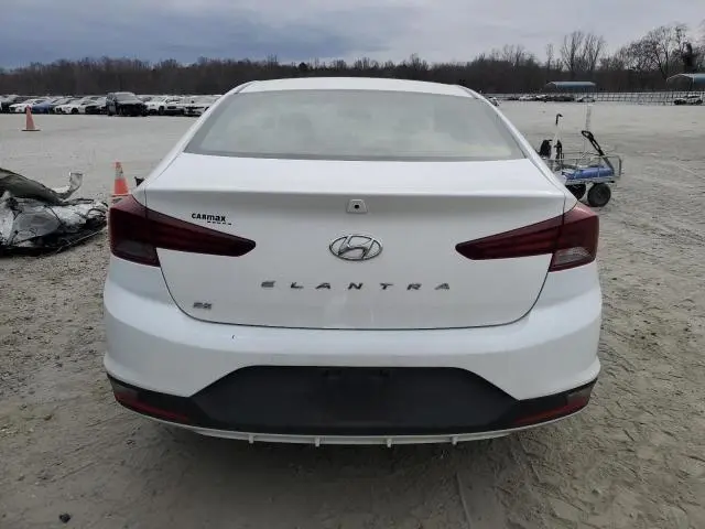 2019 HYUNDAI ELANTRA SE
