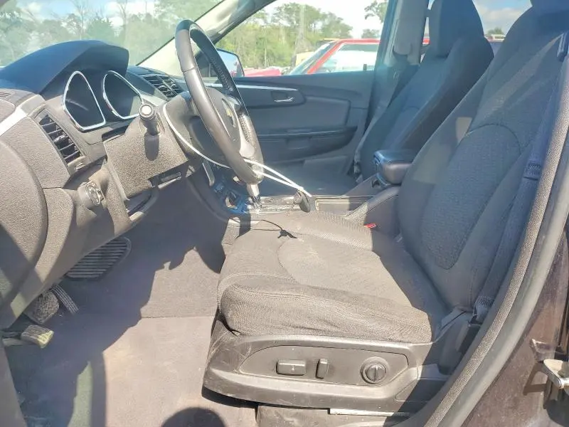 2011 CHEVROLET TRAVERSE LT  