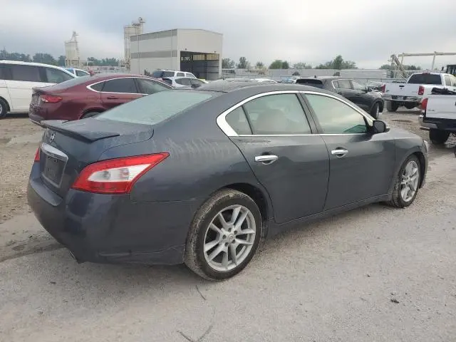 2011 NISSAN MAXIMA S  