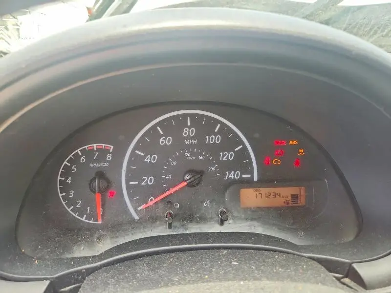 2018 NISSAN VERSA S  