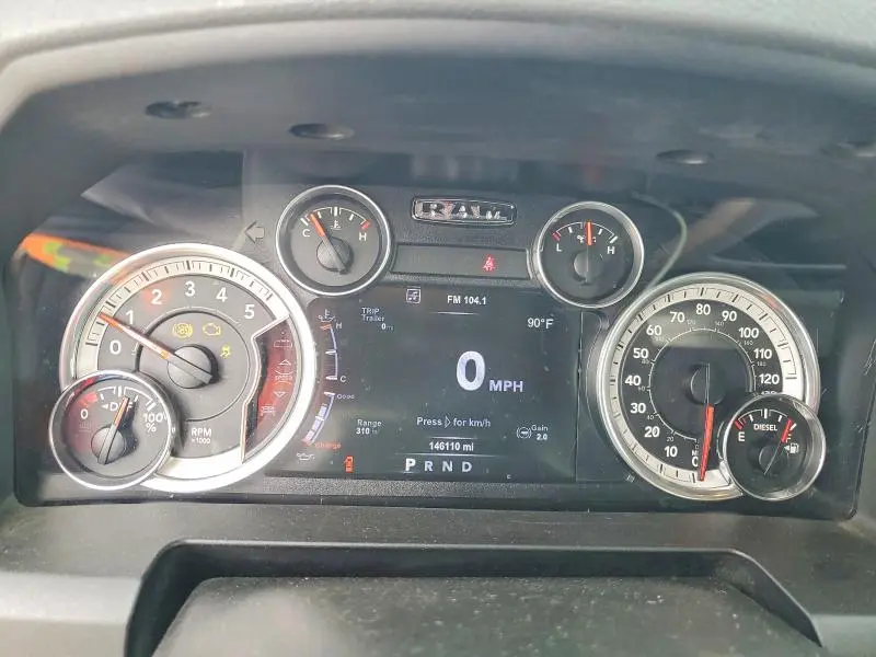 2015 RAM 1500 SLT  