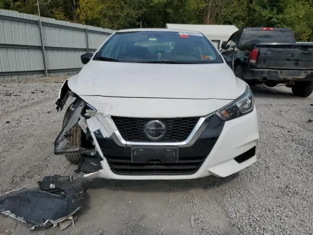 2021 NISSAN VERSA S  