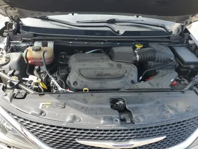 2020 CHRYSLER VOYAGER LXI