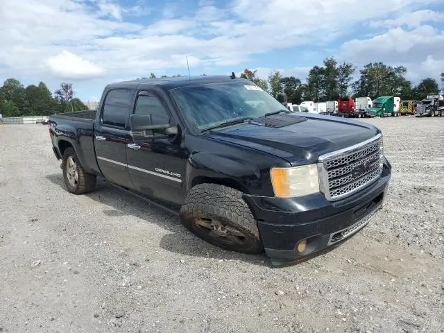 2014 GMC SIERRA K2500 DENALI  