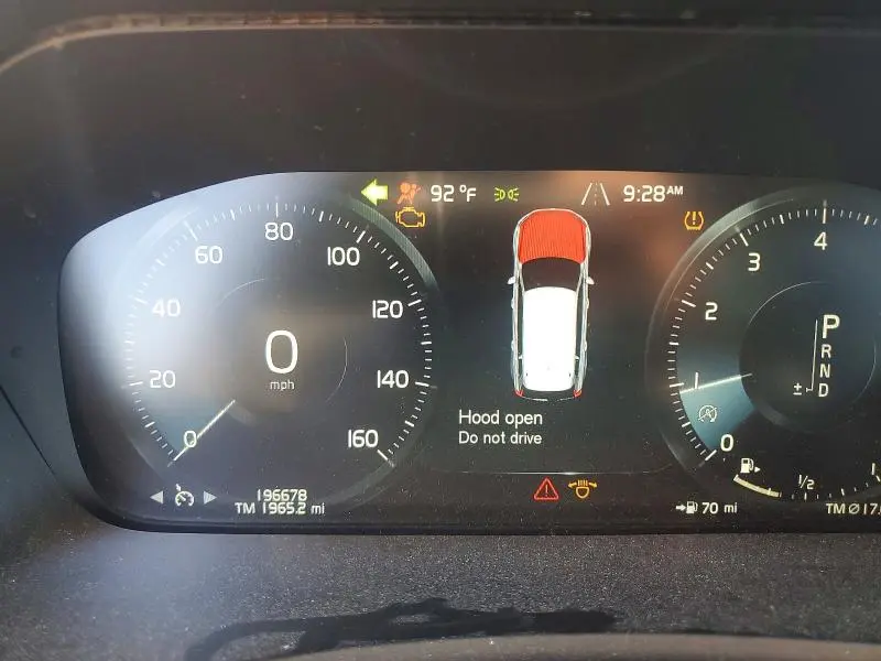 2016 VOLVO XC90 T6  