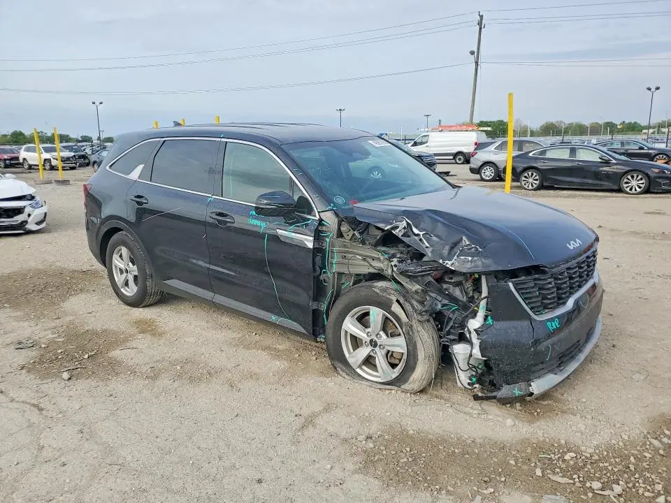 2024 KIA SORENTO LX  
