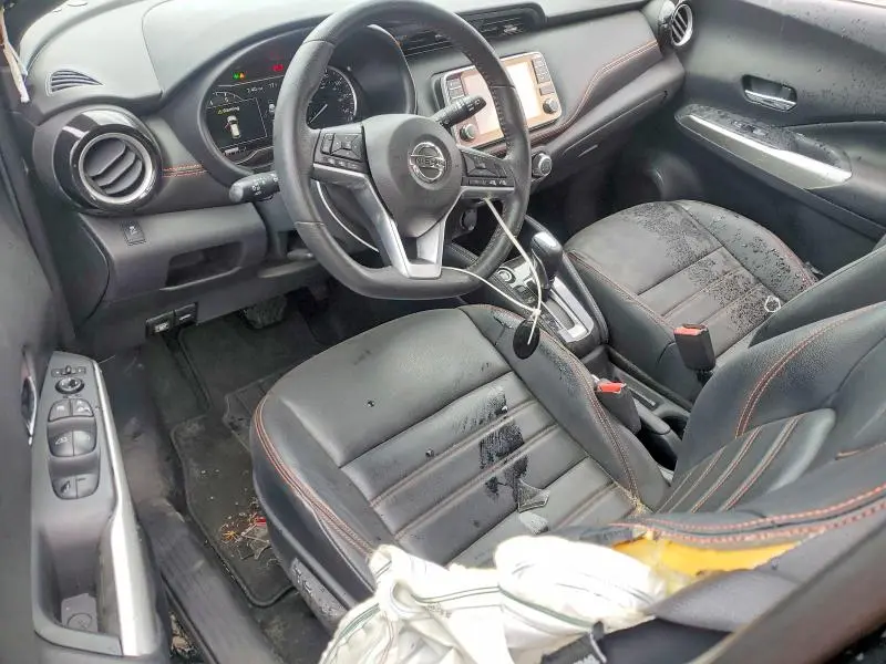 2019 NISSAN KICKS SR  
