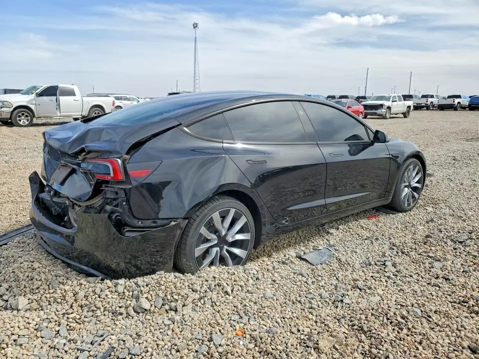 2024 TESLA MODEL 3   