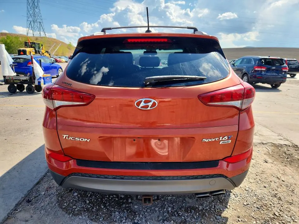 2016 HYUNDAI TUCSON SPORT  