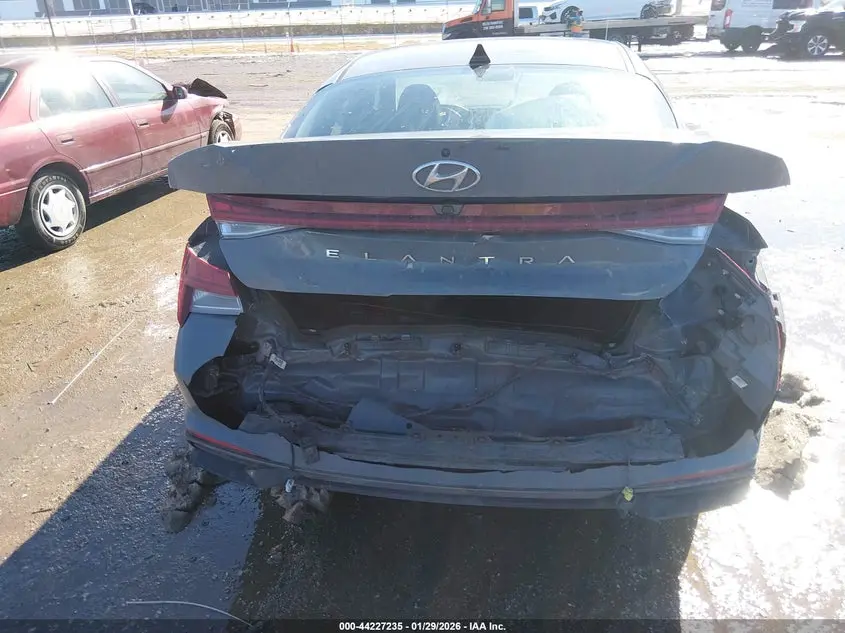 2023 HYUNDAI ELANTRA LIMITED