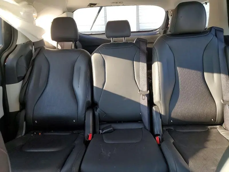 2024 KIA CARNIVAL SX  