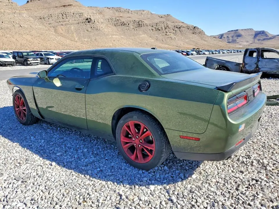 2022 DODGE CHALLENGER SXT  