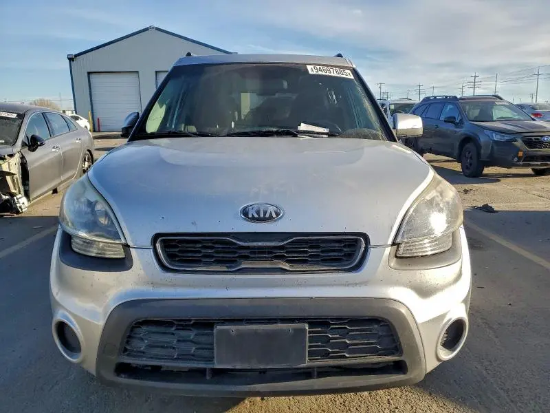 2013 KIA SOUL +  