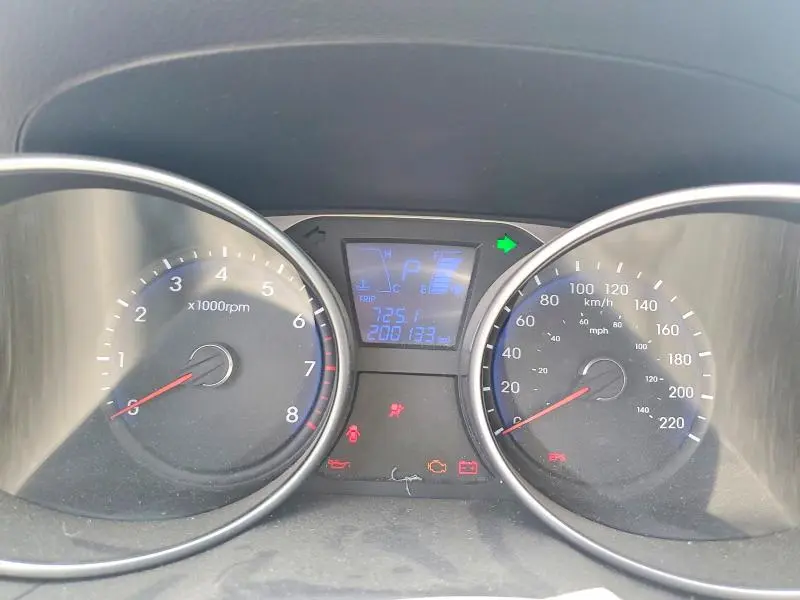 2011 HYUNDAI TUCSON GL  