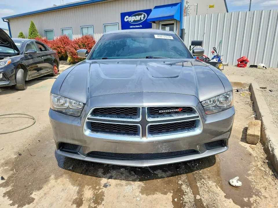 2012 DODGE CHARGER SE  