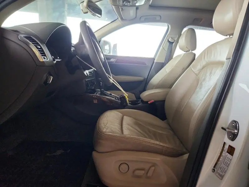 2011 AUDI Q5 PREMIUM PLUS  