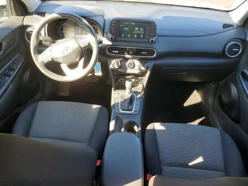 2018 HYUNDAI KONA SE  