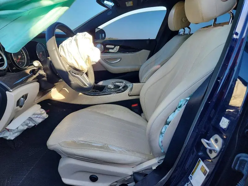 2019 MERCEDES-BENZ E 300  