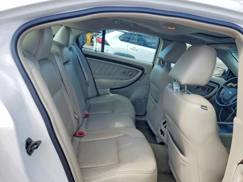 2012 FORD TAURUS LIMITED  