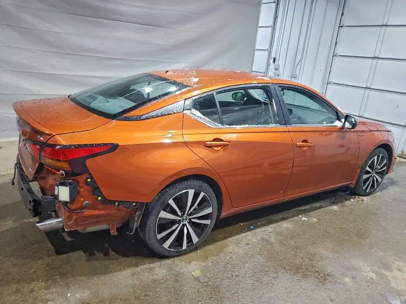 2022 NISSAN ALTIMA SR  