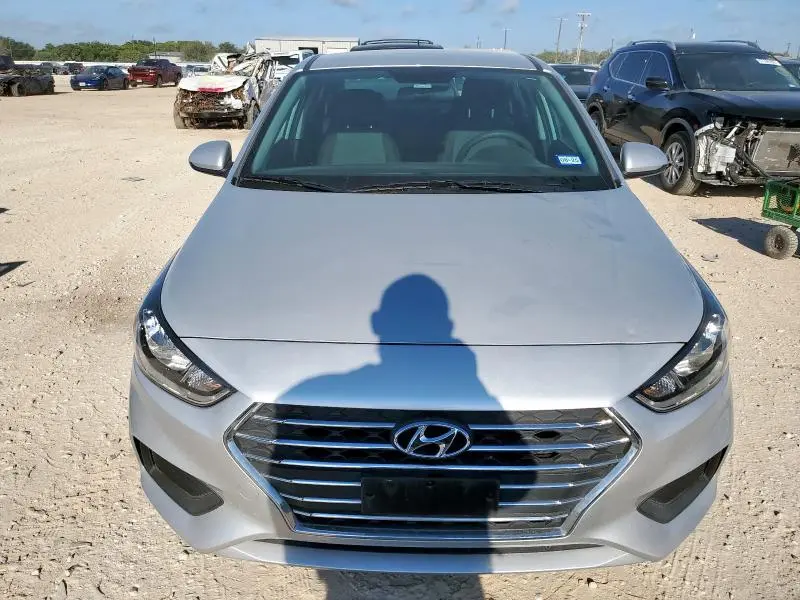 2022 HYUNDAI ACCENT SE  