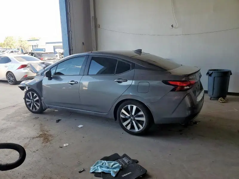 2021 NISSAN VERSA SR  