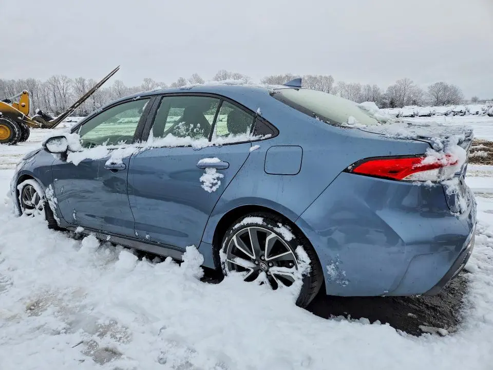 2021 TOYOTA COROLLA SE  