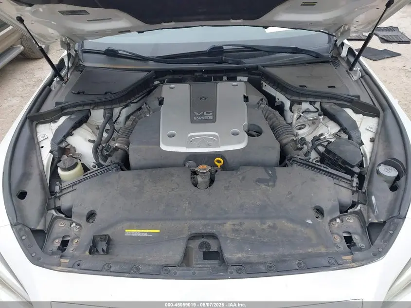 2015 INFINITI Q50  