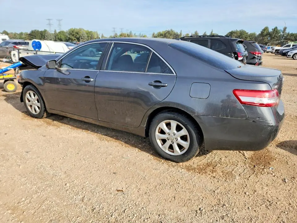 2011 TOYOTA CAMRY LE  