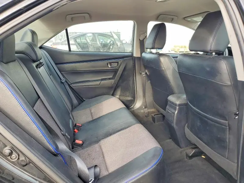 2017 TOYOTA COROLLA SE  
