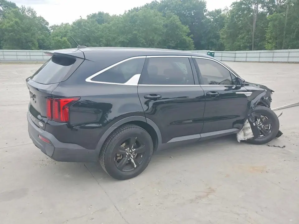 2021 KIA SORENTO LX  