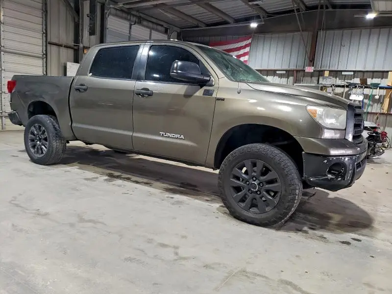 2011 TOYOTA TUNDRA CREWMAX SR5  