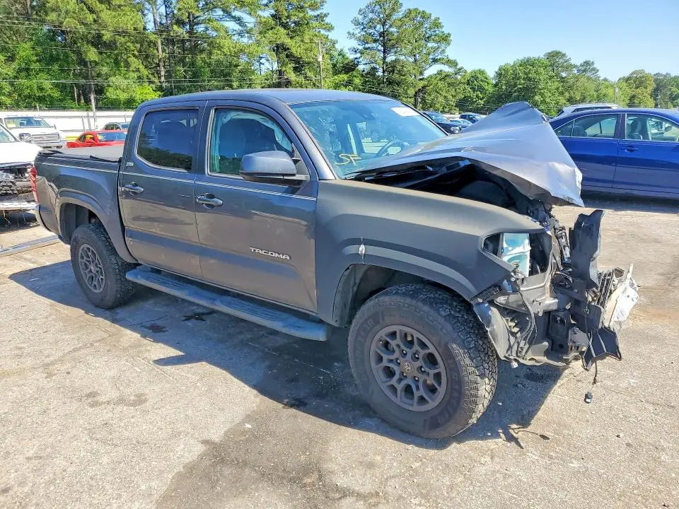 2018 TOYOTA TACOMA SR5  