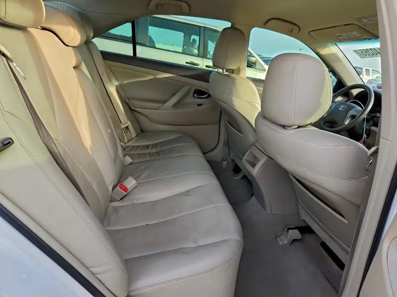 2010 TOYOTA CAMRY BASE  