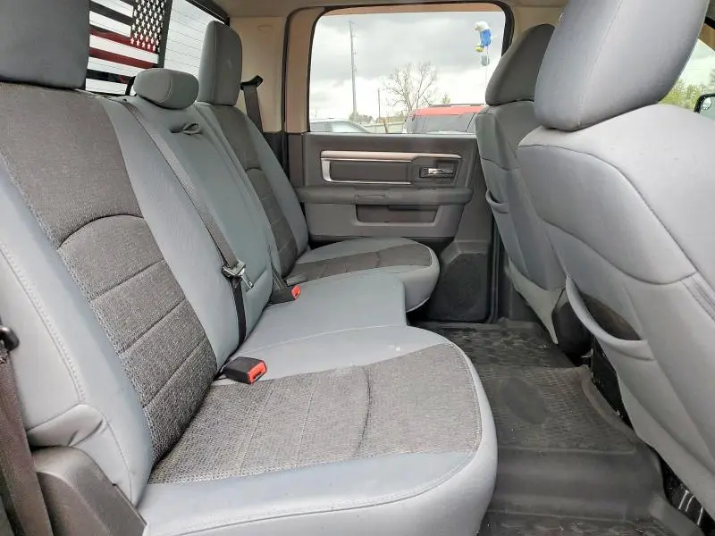 2013 RAM 1500 SLT  